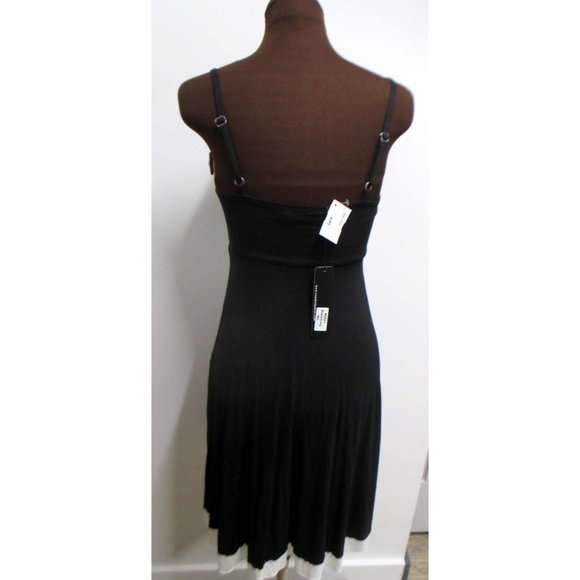 BNWT NEESHA LITTLE BLACK FLUTTER DRESS  SIZE M/L - Picture 2 of 8